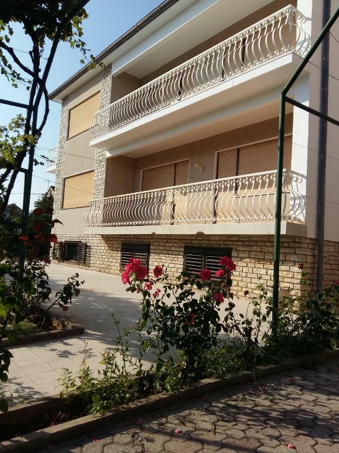 Villa Feodora 比奥格勒·纳·莫鲁 外观 照片